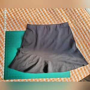 Ann Taylor LOFT M black skirt